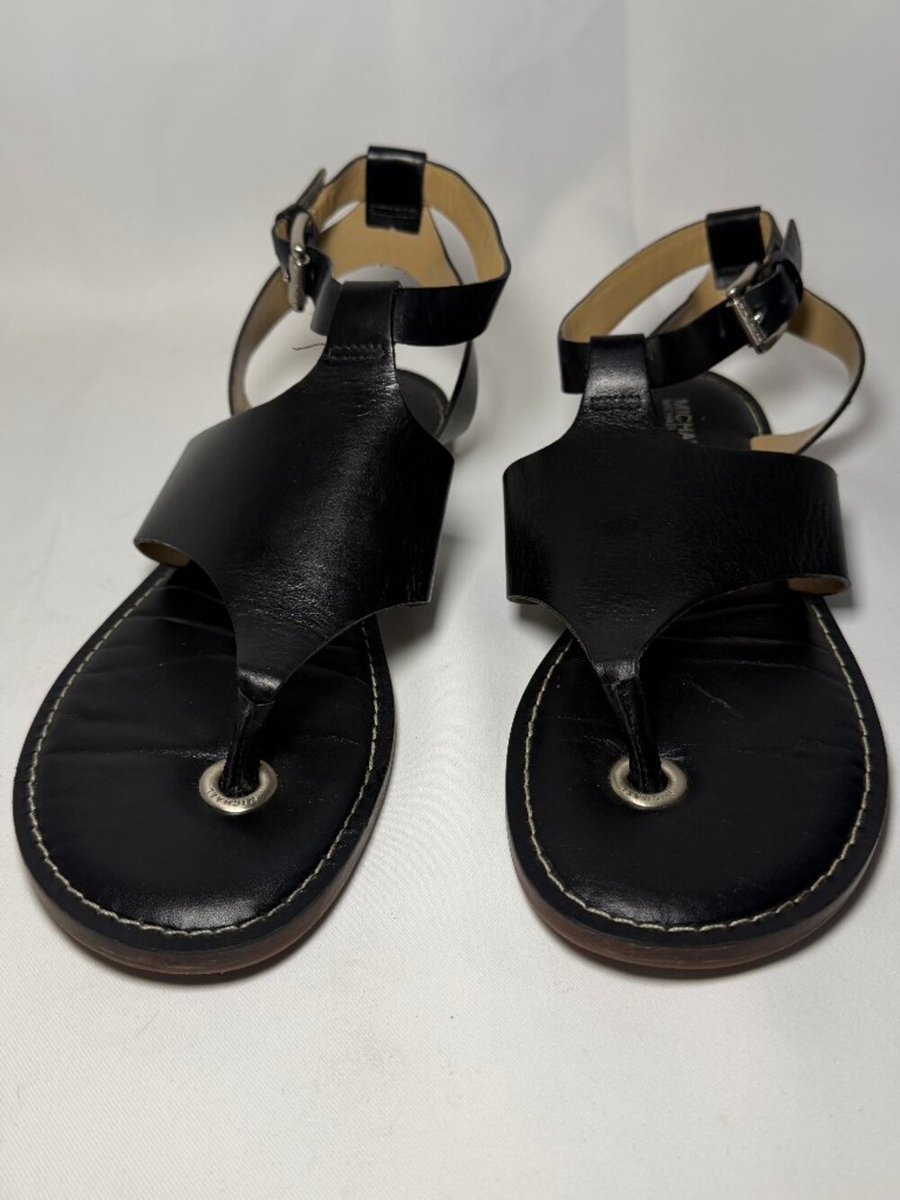 Michael Kors Black Thong Gladiator Sandals Womens 7.5M Leather T8171 Logo EUC